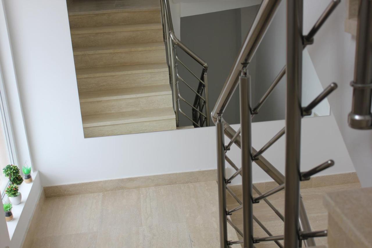Apartments Kapisoda Cetinje Eksteriør billede